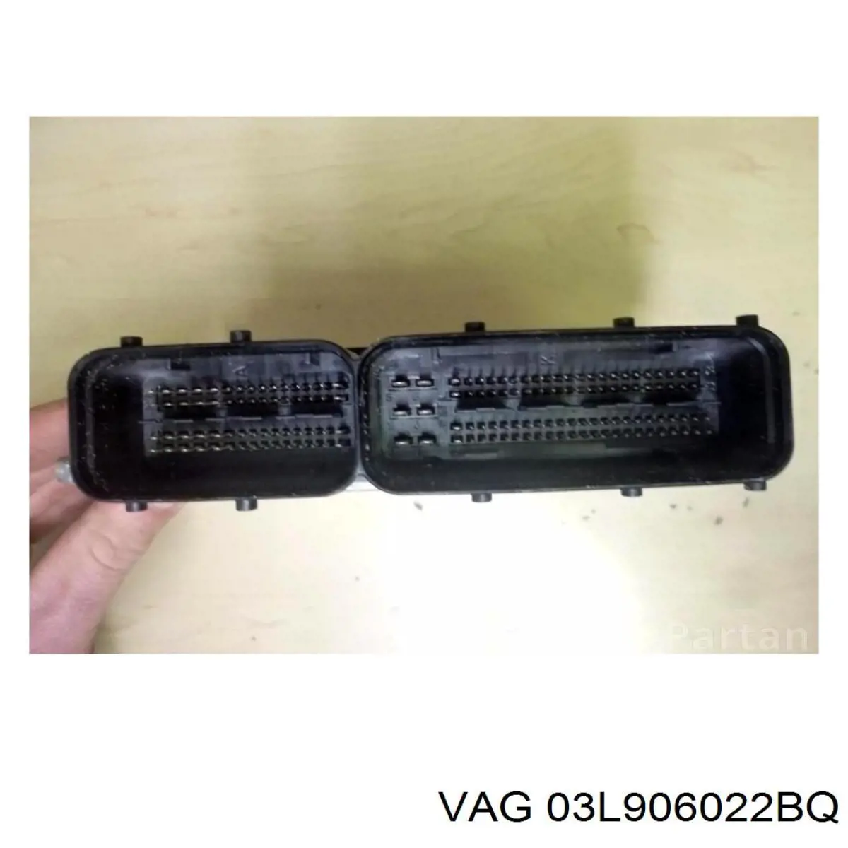 Електронний блок керування двигуном 03L906022BQ VAG