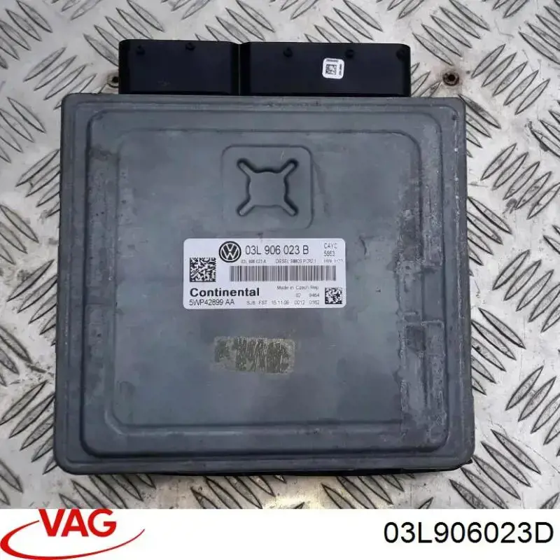 Електронний блок керування двигуном 03L906023D VAG