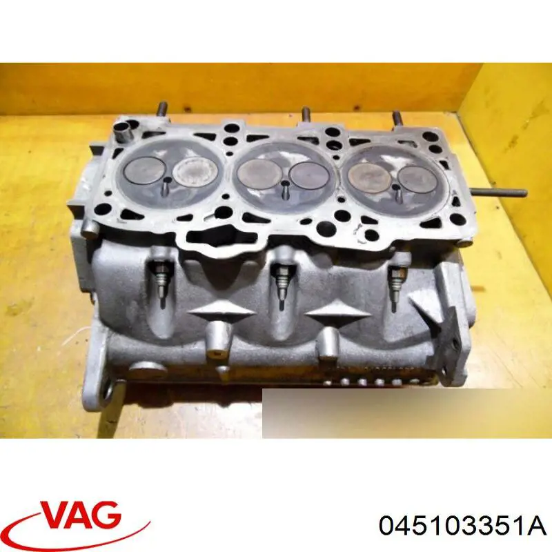 Головка блоку циліндрів Volkswagen Lupo 