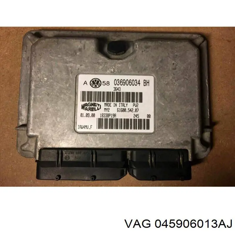 Купити 045906013AJ VAG Модуль управління двигуном