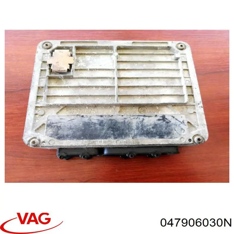 Купити 047906030N VAG Модуль управління двигуном