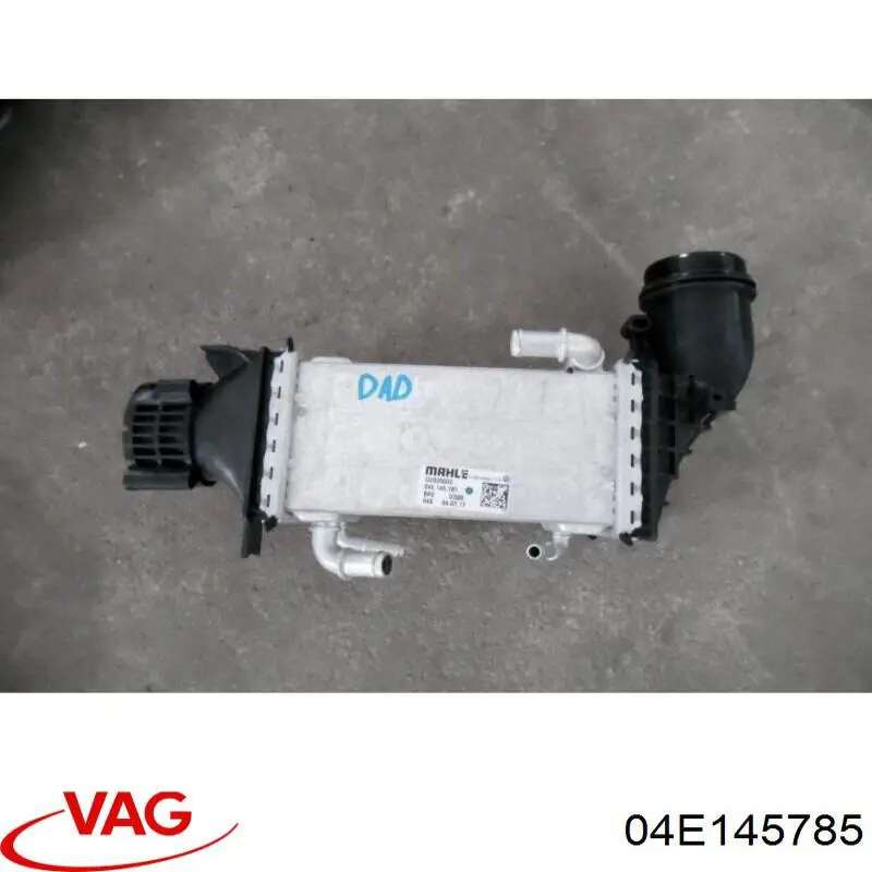 Купити 04E145785 VAG Радіатор интеркуллера