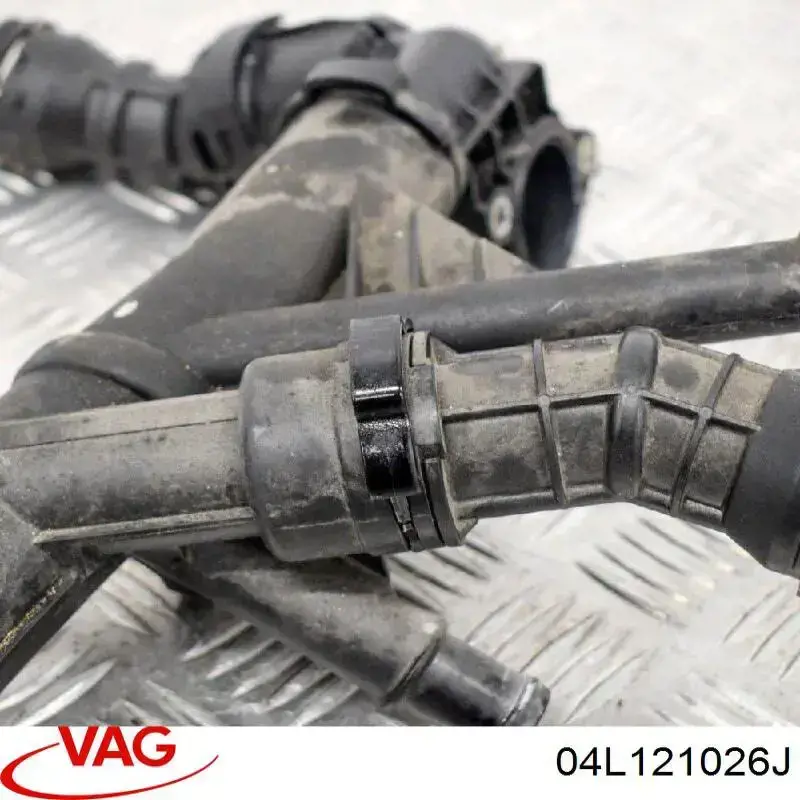04L121026J VAG Корпус термостата в зборі