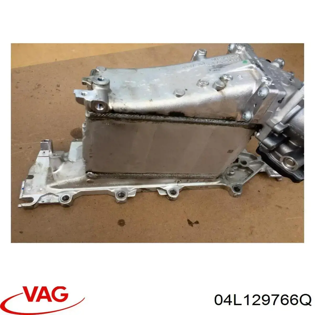 04L129766Q VAG Колектор впускний
