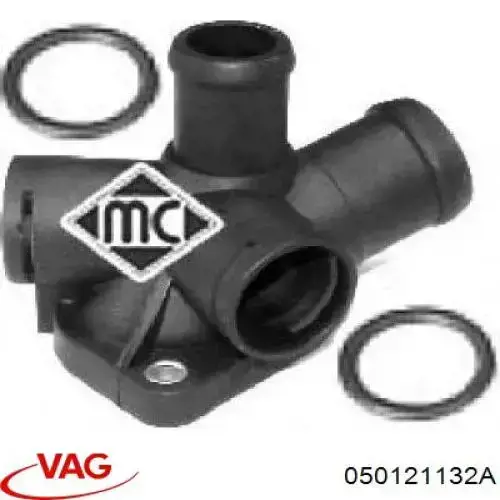 Фланець системи охолодження (трійник) VAG 050121132A ціна, від 3.78 USD