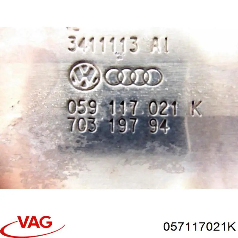 057117021K VAG Радіатор масляний
