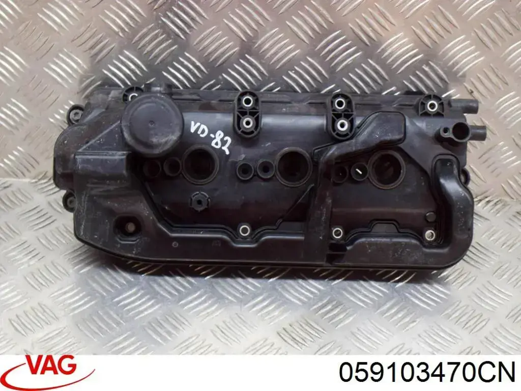 Купити V109193 VEMO/Vaico Кришка клапанна, права