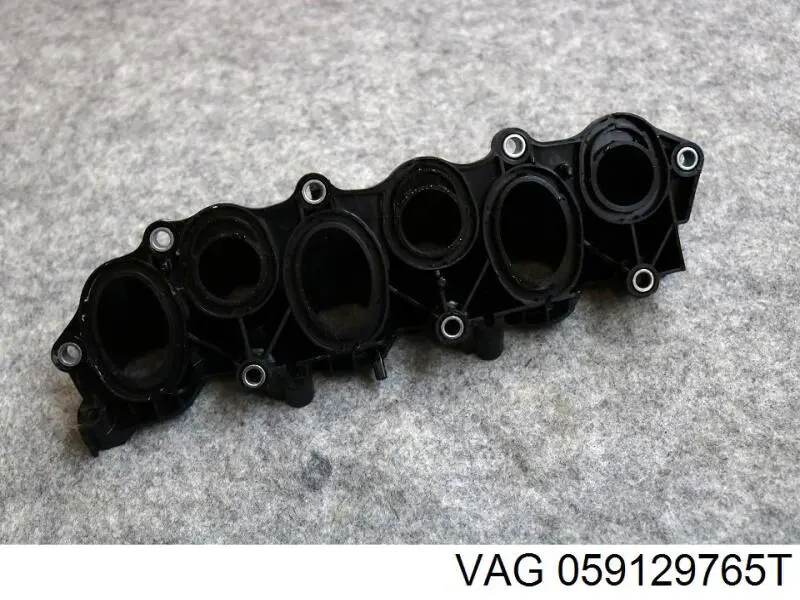 059129765T VAG Колектор впускний нижній