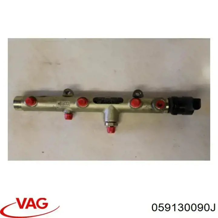 Розподільник палива (рампа) правий VAG 059130090J ціна, від 12.67 USD