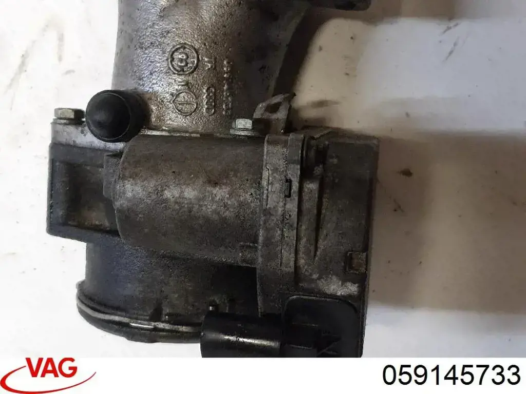 059145733 VAG Дросільна заслінка в зборі