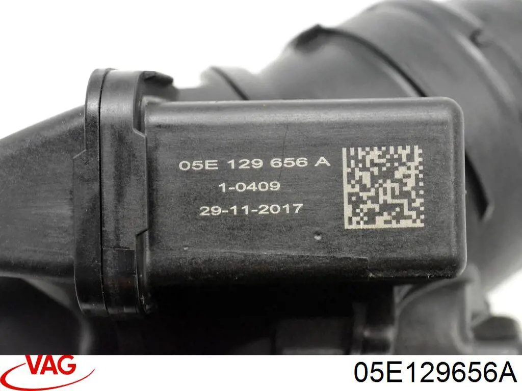 Патрубок повітряний, вхід в турбіну (наддув) VAG 05E129656A ціна, від 24.75 USD