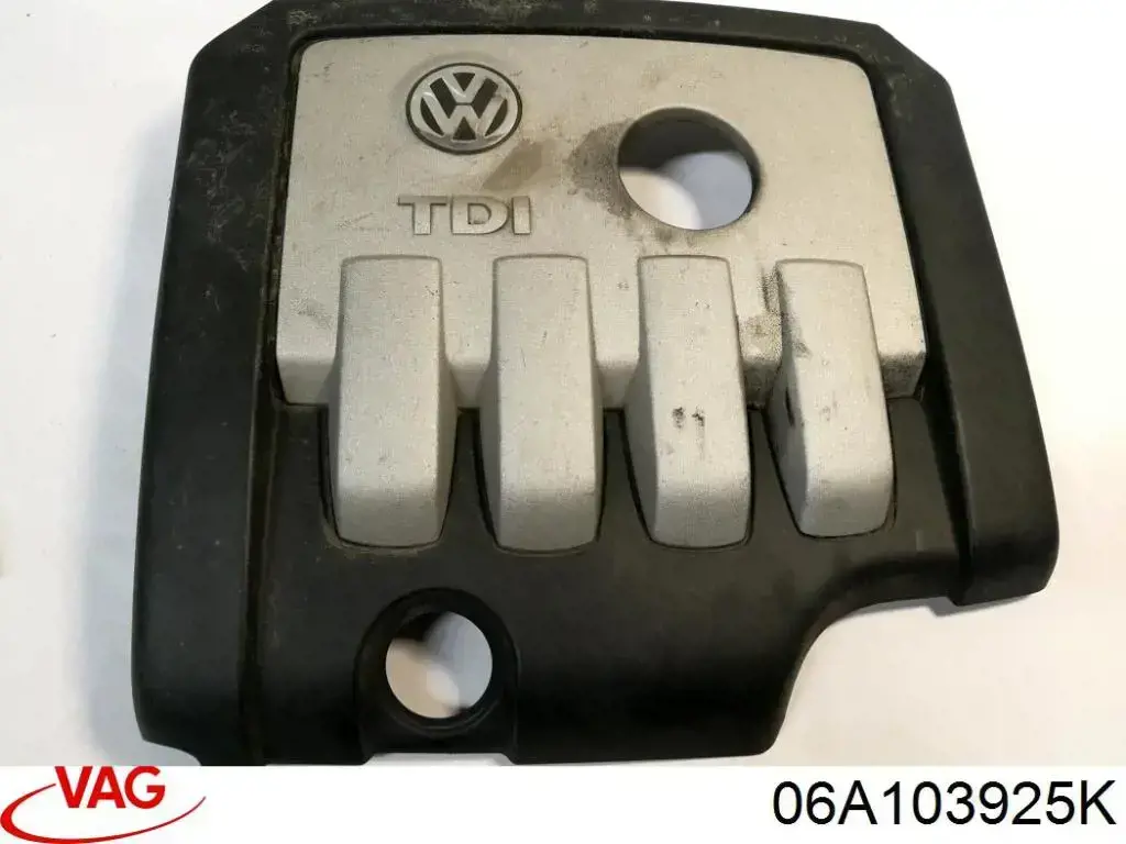 Купити 06A103925K VAG Кришка двигуна декоративна