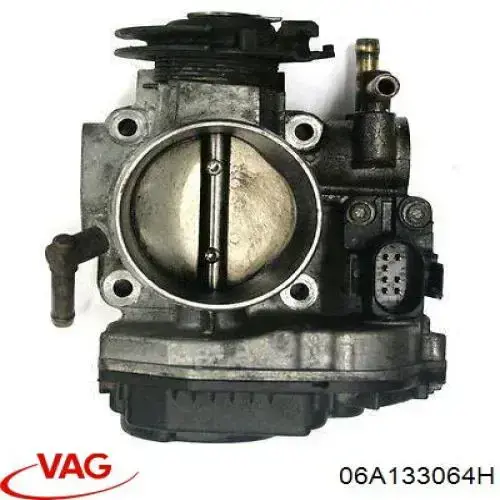 Дросільна заслінка 06A133064H VAG