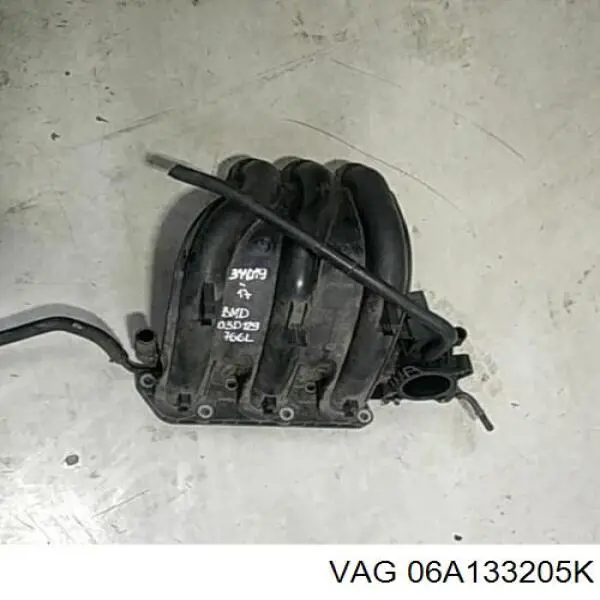 Купити 06A133205K VAG Колектор впускний верхній