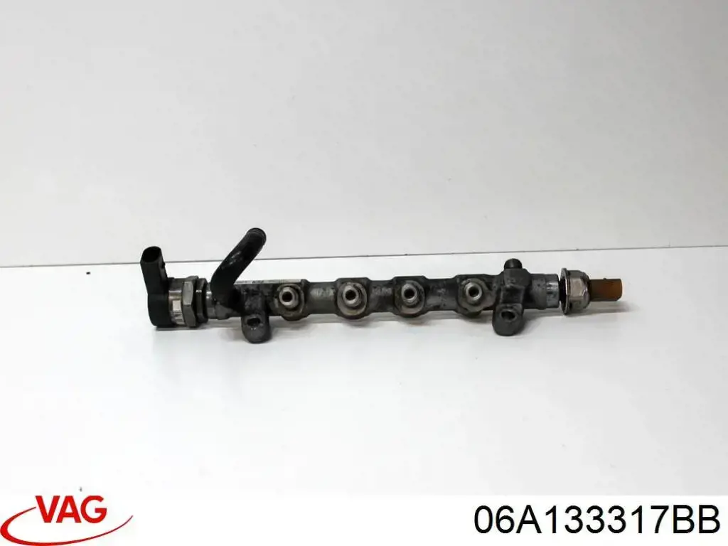 Розподільник палива 06A133317BB VAG