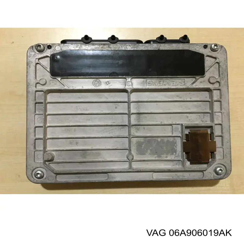 ЕБУ VAG 06A906019AK ціна, від 38.00 USD