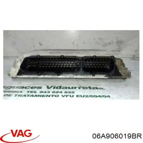 Електронний блок керування двигуном 06A906019BR VAG