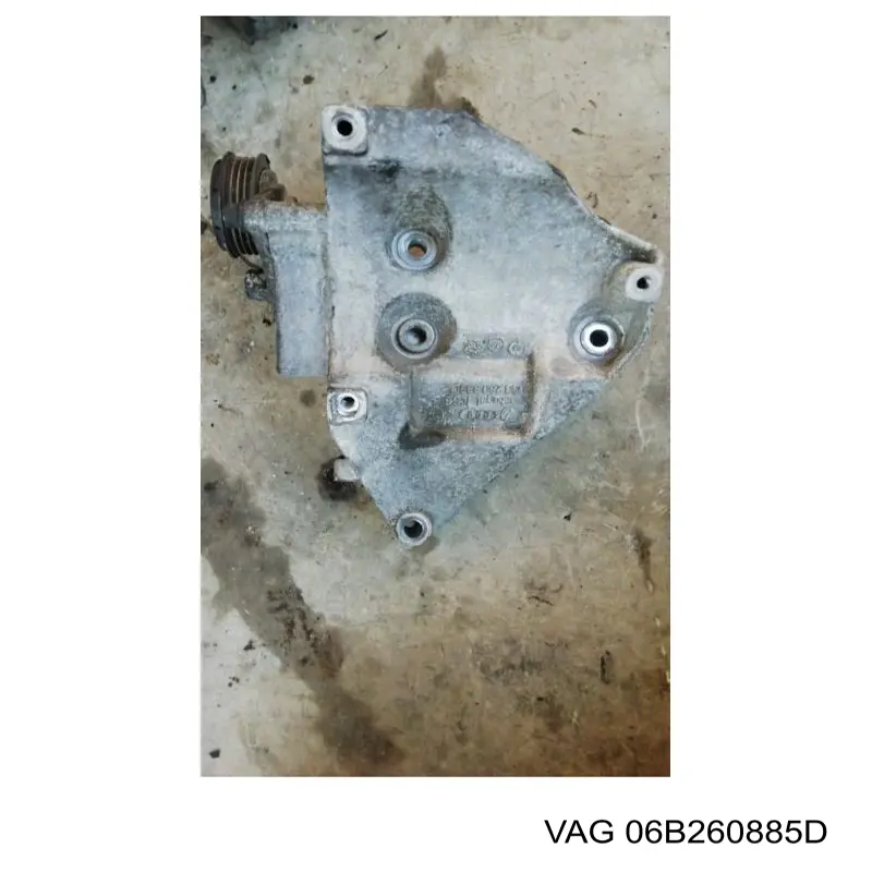 Кронштейн компресора кондиціонера VAG 06B260885D