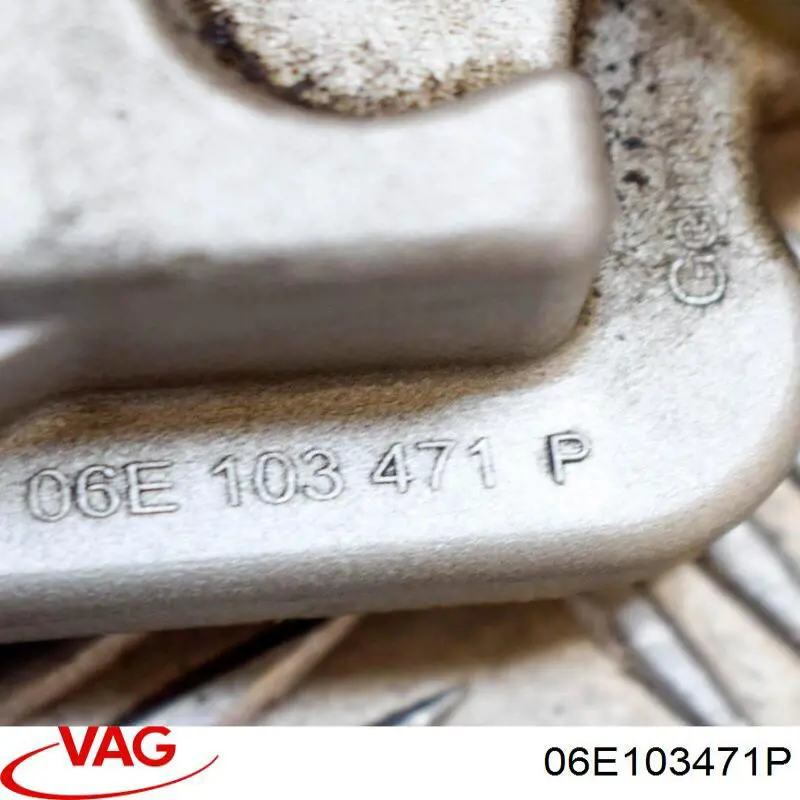 06E103471P VAG Кришка клапанна, ліва