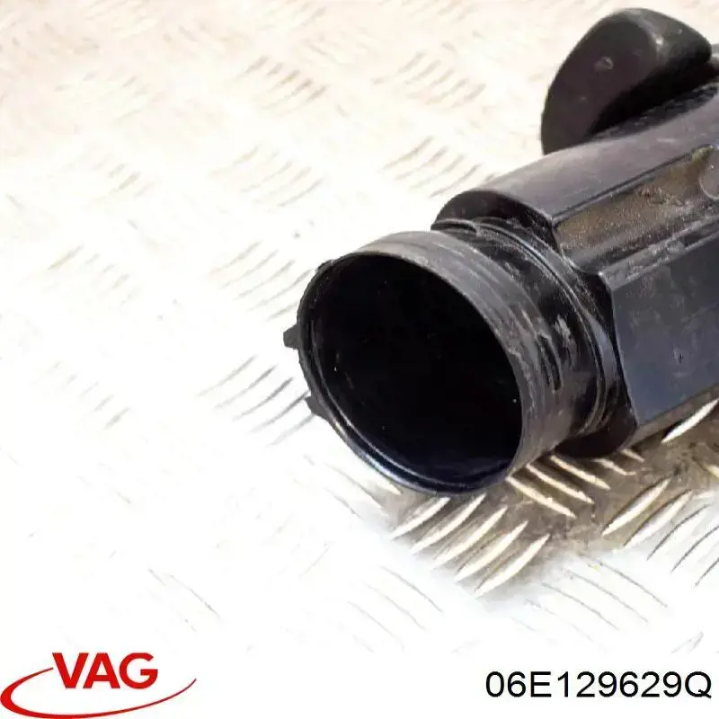 Патрубок повітряний, вихід повітряного фільтра VAG 06E129629Q ціна, від 54.32 USD