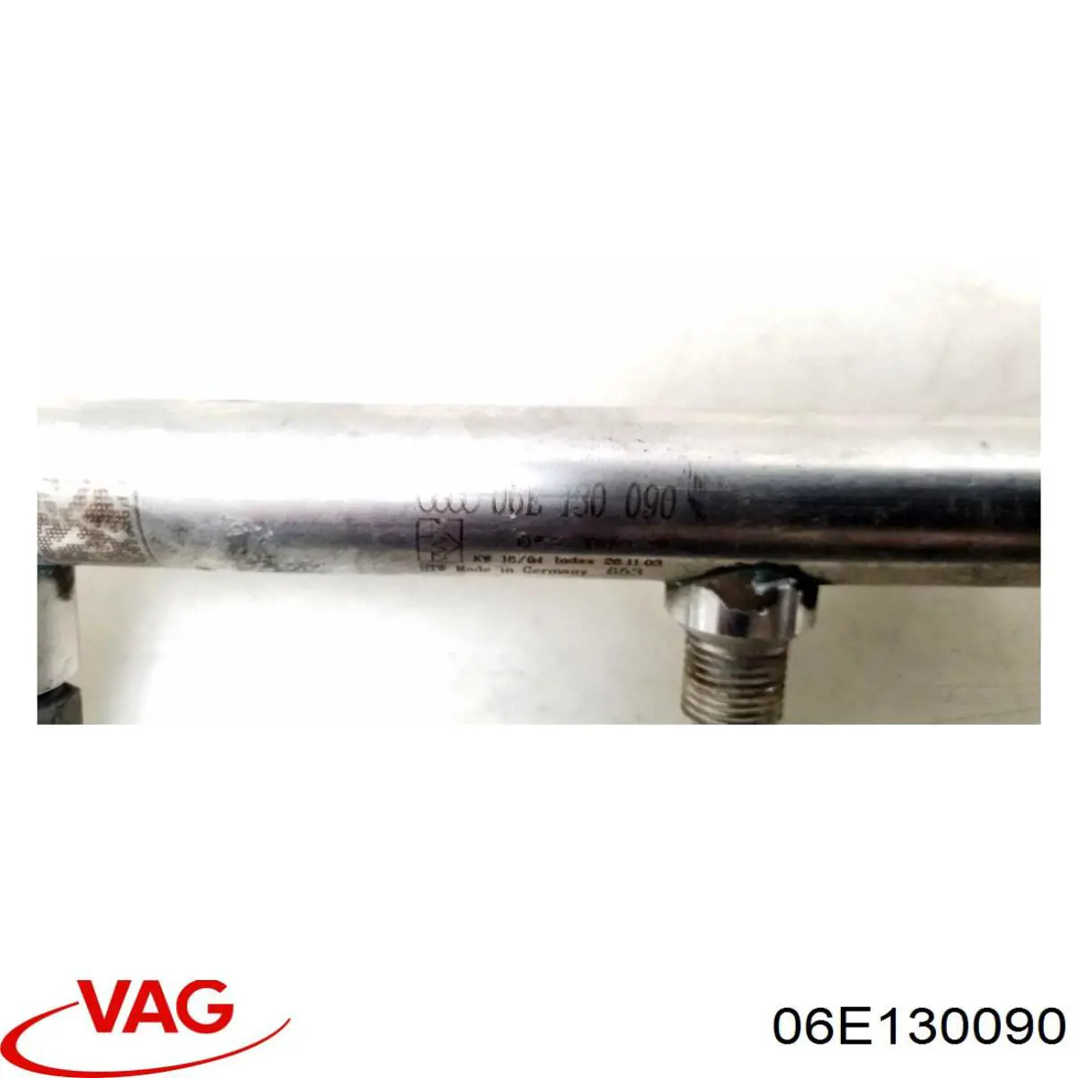 Розподільник палива (рампа) правий VAG 06E130090 ціна, від 11.22 USD