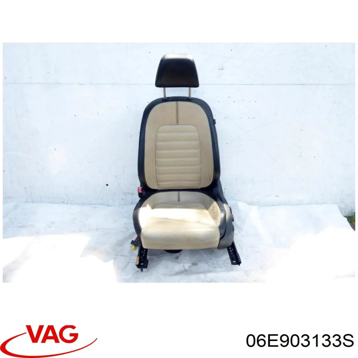 Купити 06E903133AF VAG Натягувач приводного ременя