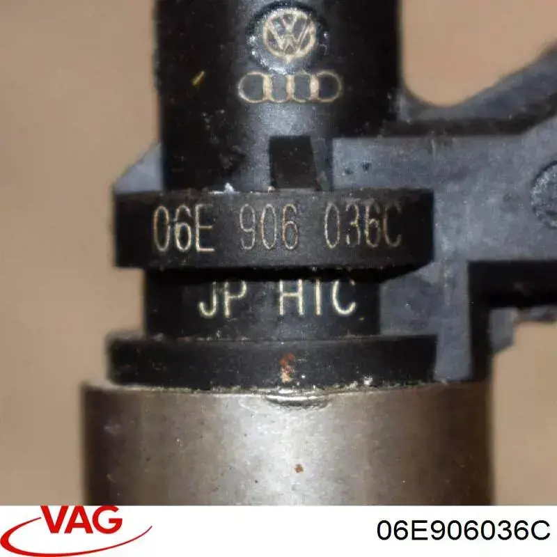 Паливні форсунки 06E906036C VAG