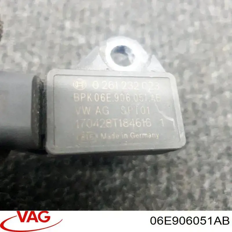Купити 06E906051AB VAG Датчик тиску наддуву (датчик нагнітання повітря в турбіну)