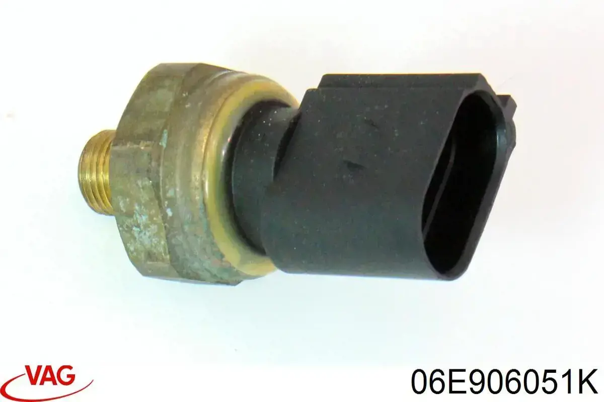 Датчик тиску палива VAG 06E906051K