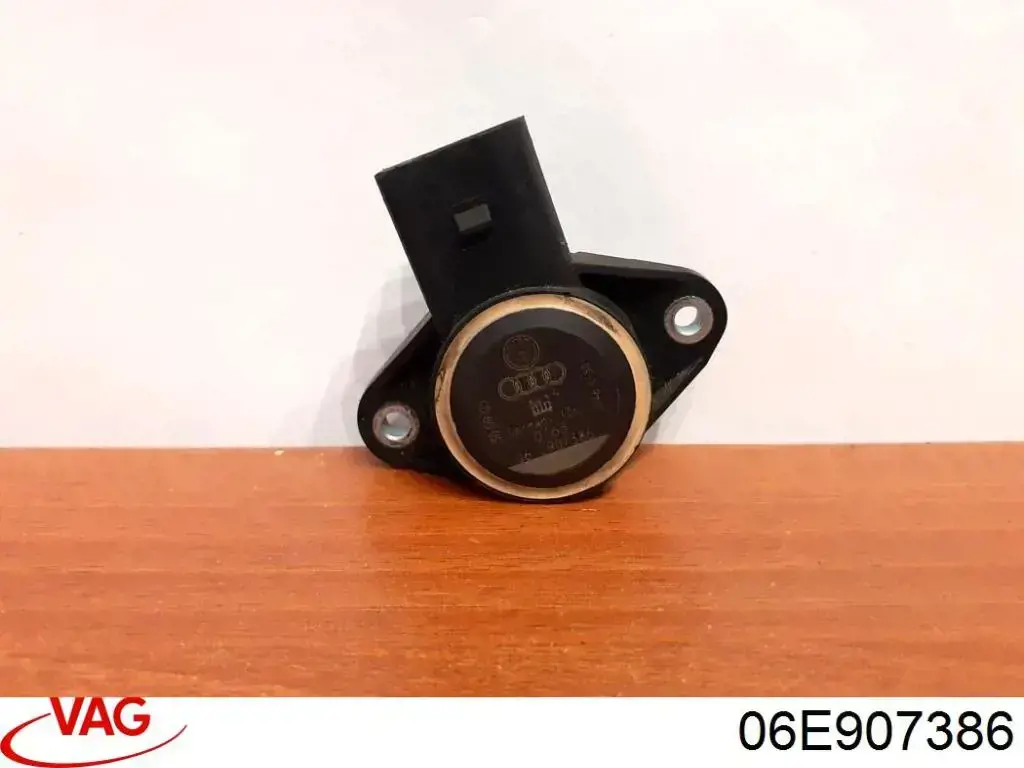 Регулятор холостого ходу VAG 06E907386L