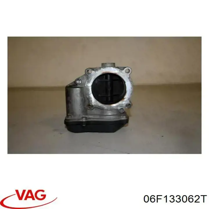 06F133062T VAG Дросільна заслінка в зборі