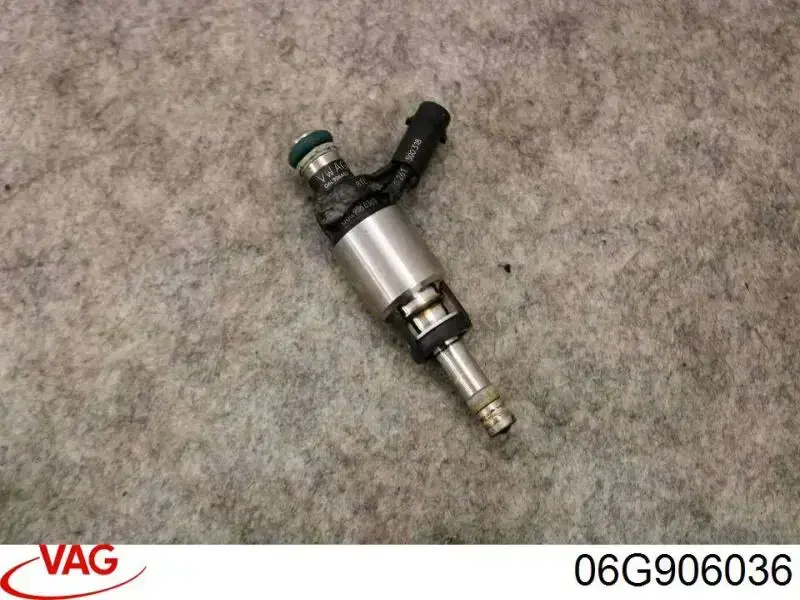 Паливні форсунки 06G906036R VAG