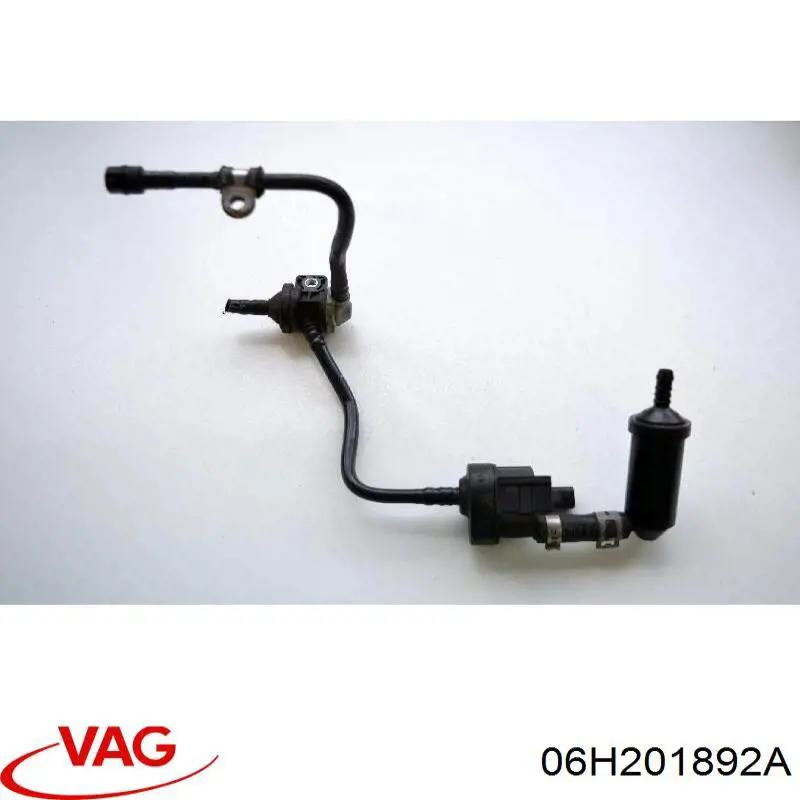 Шланг (патрубок) вакуумного насоса VAG 06H201892A ціна, від 4.81 USD
