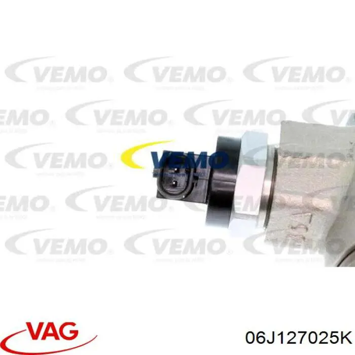 Паливний насос високого тиску 06J127025K VAG