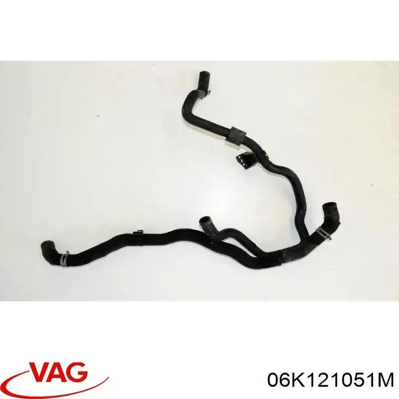 Патрубок системи охолодження VAG 06K121051M