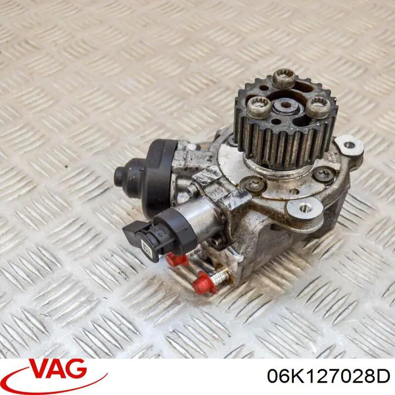 Купити 06K127028D VAG Насос паливний високого тиску (ПНВТ) - DIESEL