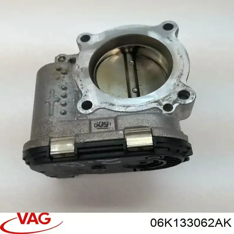 Дросільна заслінка 06K133062J VAG