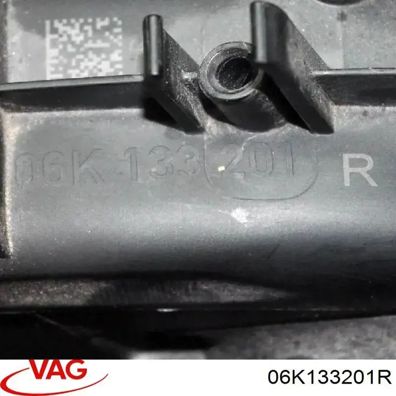 06K133201T VAG Колектор впускний