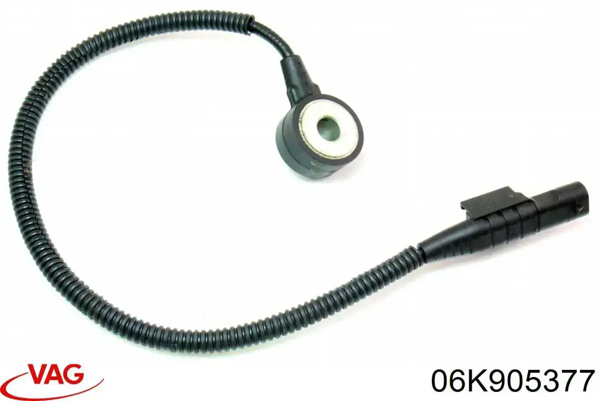 Датчик детонації на Audi Q3  F3B