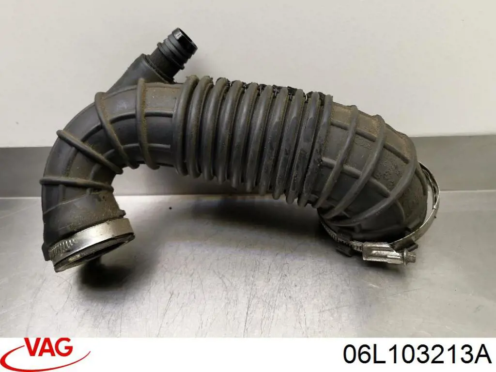 Трубка картера повітряна VAG 06L103213A ціна, від 15.20 USD