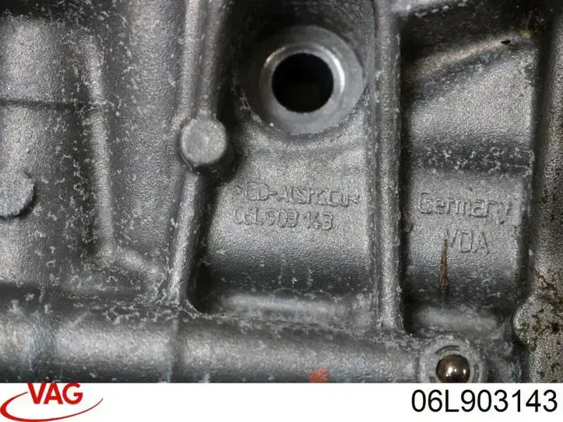 Кронштейн генератора 06L903143S VAG