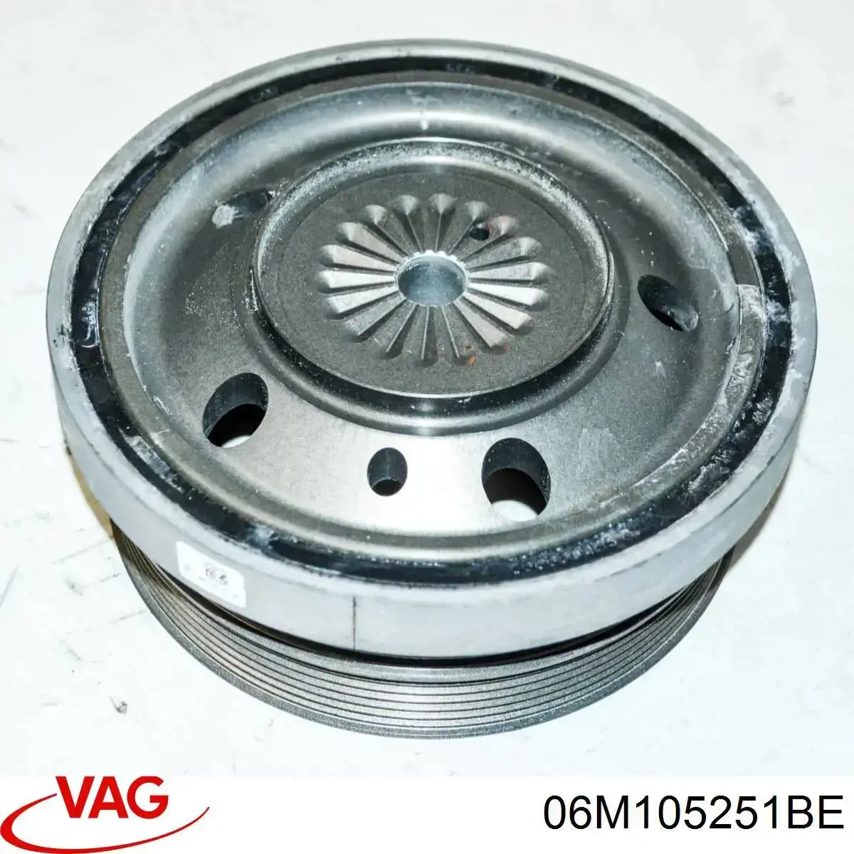 06M105251BE VAG Демпфер колінвалу