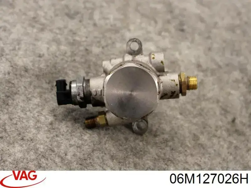 Паливний насос високого тиску 06M127026H VAG