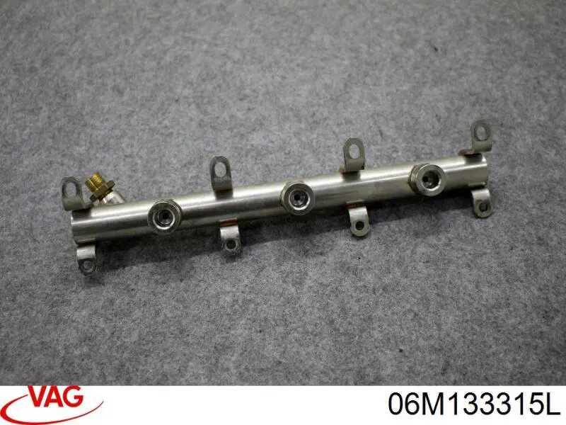 Розподільник палива (рампа) лівий VAG 06M133315L ціна, від 12.70 USD