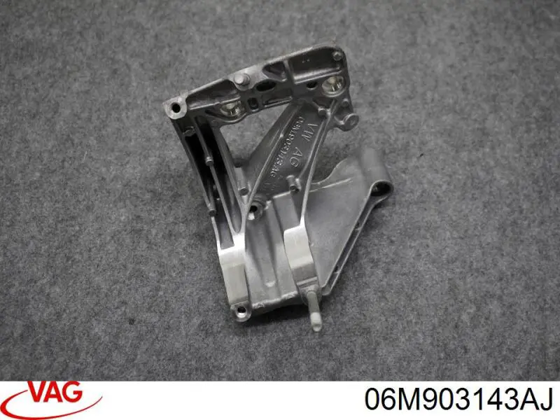 06M903143AG VAG Кронштейн кріплення генератора