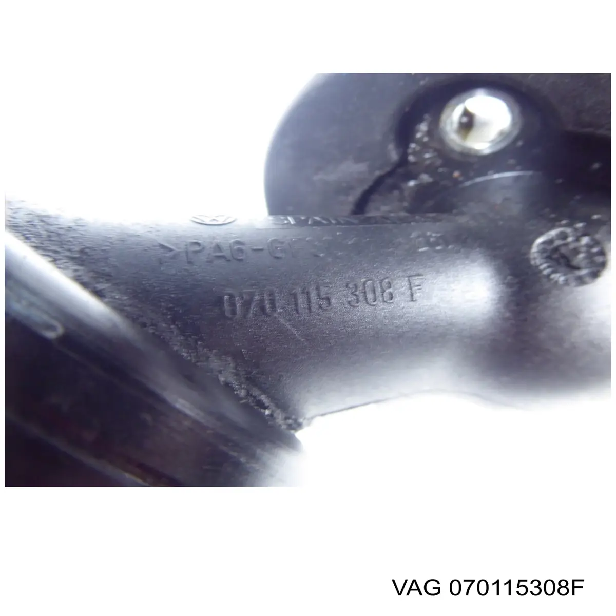 Горловина маслозаливна VAG 070115308F ціна, від 55.56 USD