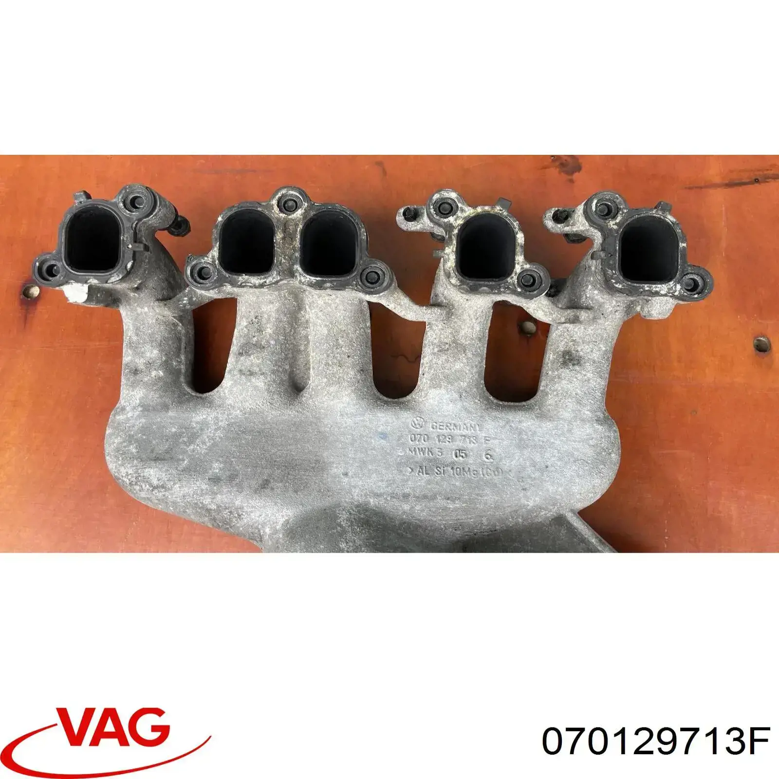 Купити Впускний колектор Volkswagen Transporter T5 7HB, 7HJ, 7EB, 7EJ