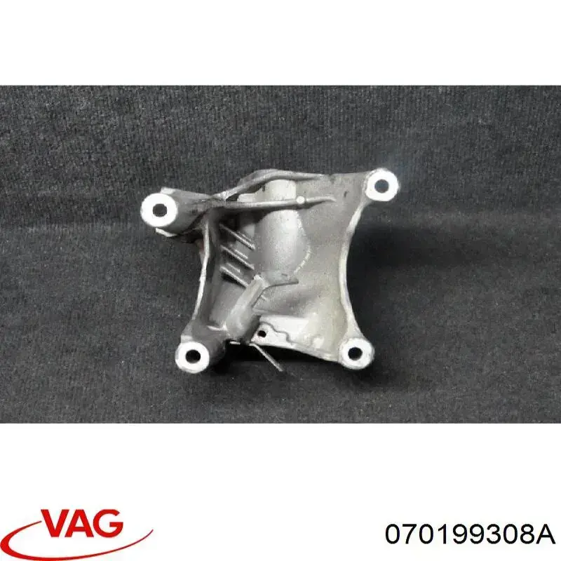 Купити 070199308A VAG Кронштейн подушки (опори) двигуна, правої