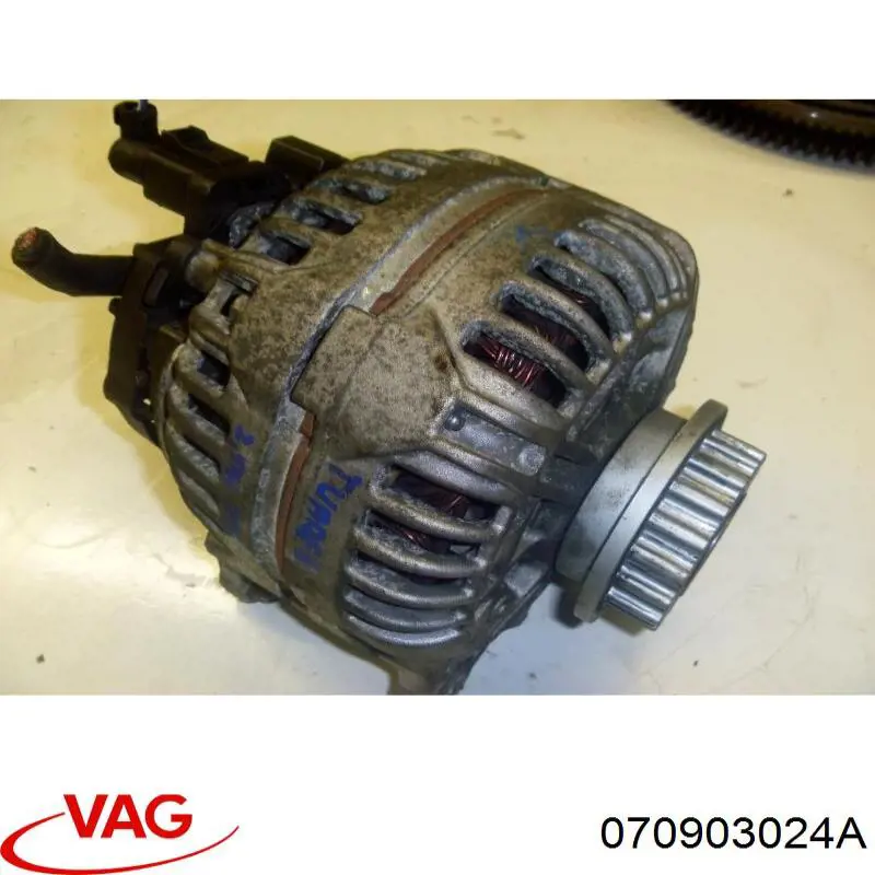 Генератор автомобільний VAG 070903024A