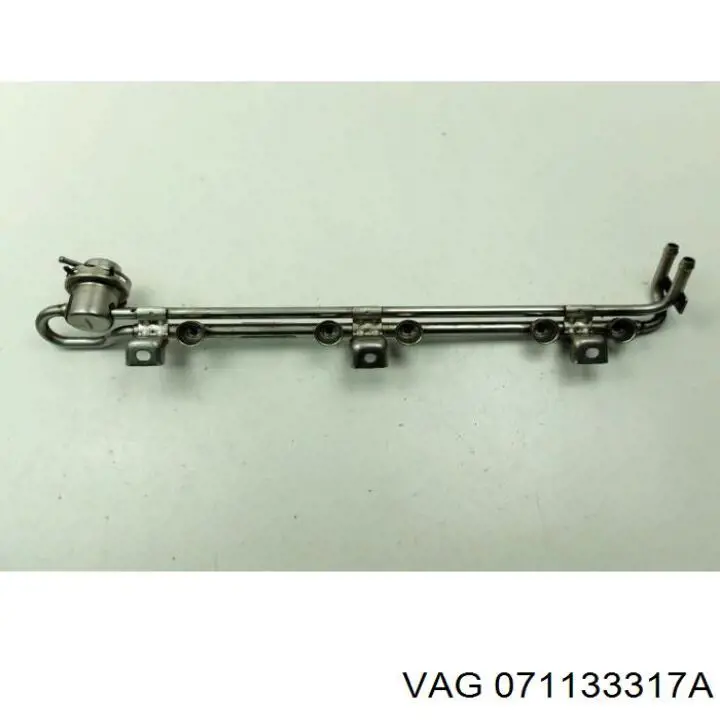 071133317A VAG Паливна рампа